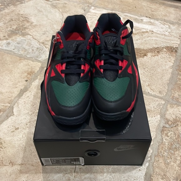 Air Cross Trainer 3 Low/Supreme                                U.S. Mens 8.5 - Picture 4 of 7